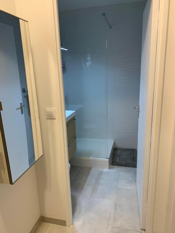 Lovely Studio Saint Jean Cachan, 20 Minutes From Luxembourg Gardens On Rer B And 350 M From Bagneux Rer B Appartement Buitenkant foto