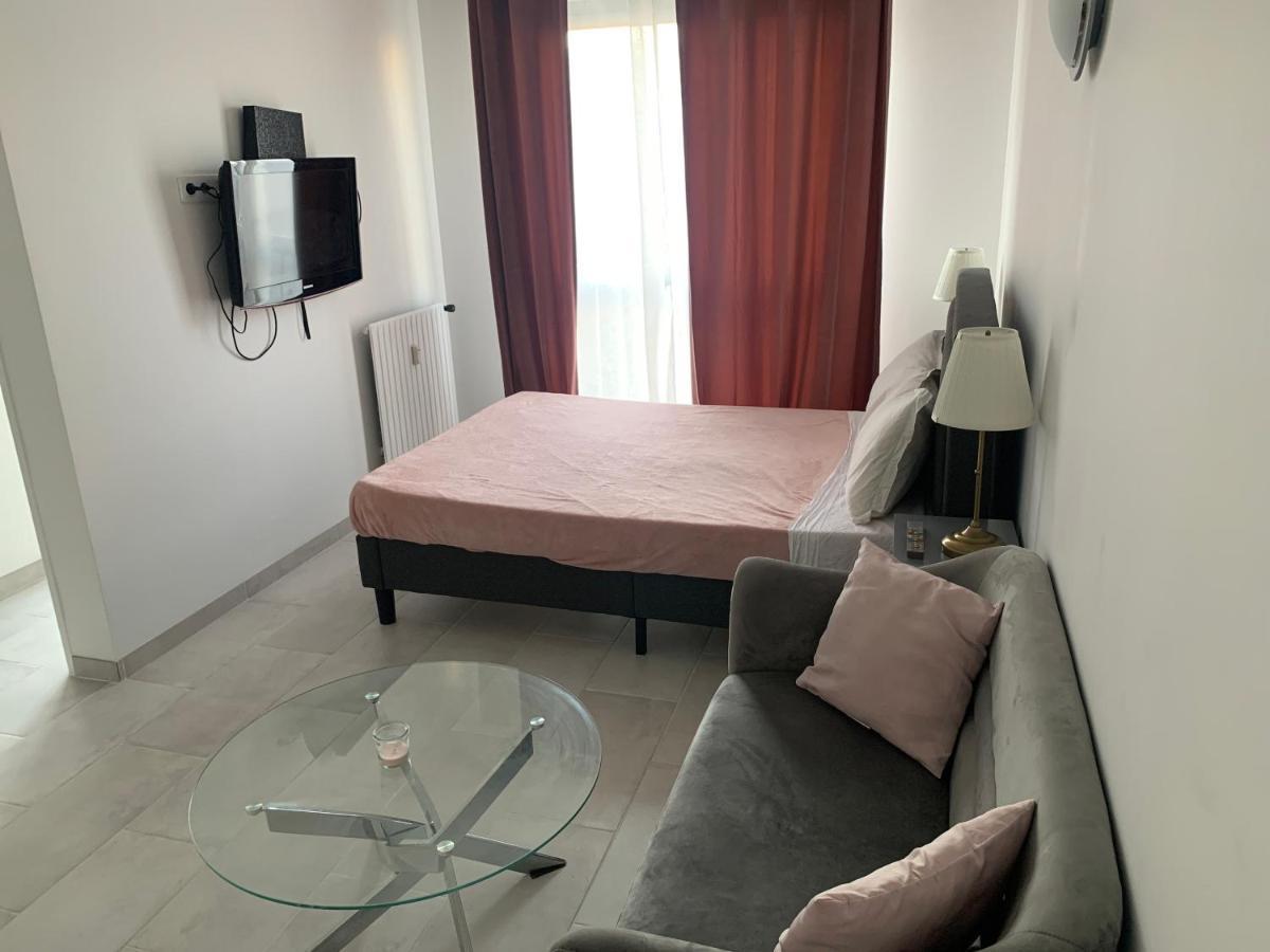 Lovely Studio Saint Jean Cachan, 20 Minutes From Luxembourg Gardens On Rer B And 350 M From Bagneux Rer B Appartement Buitenkant foto